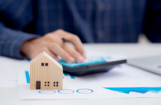 Jaký je rozdíl mezi tržní a odhadní cenou nemovitosti?